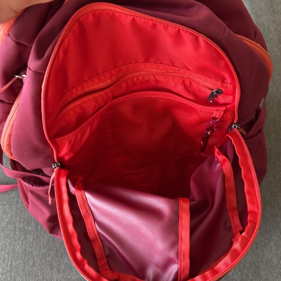 Patagonia Backpack - Picture 6 of 9